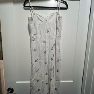 Elegant White Floral Dress